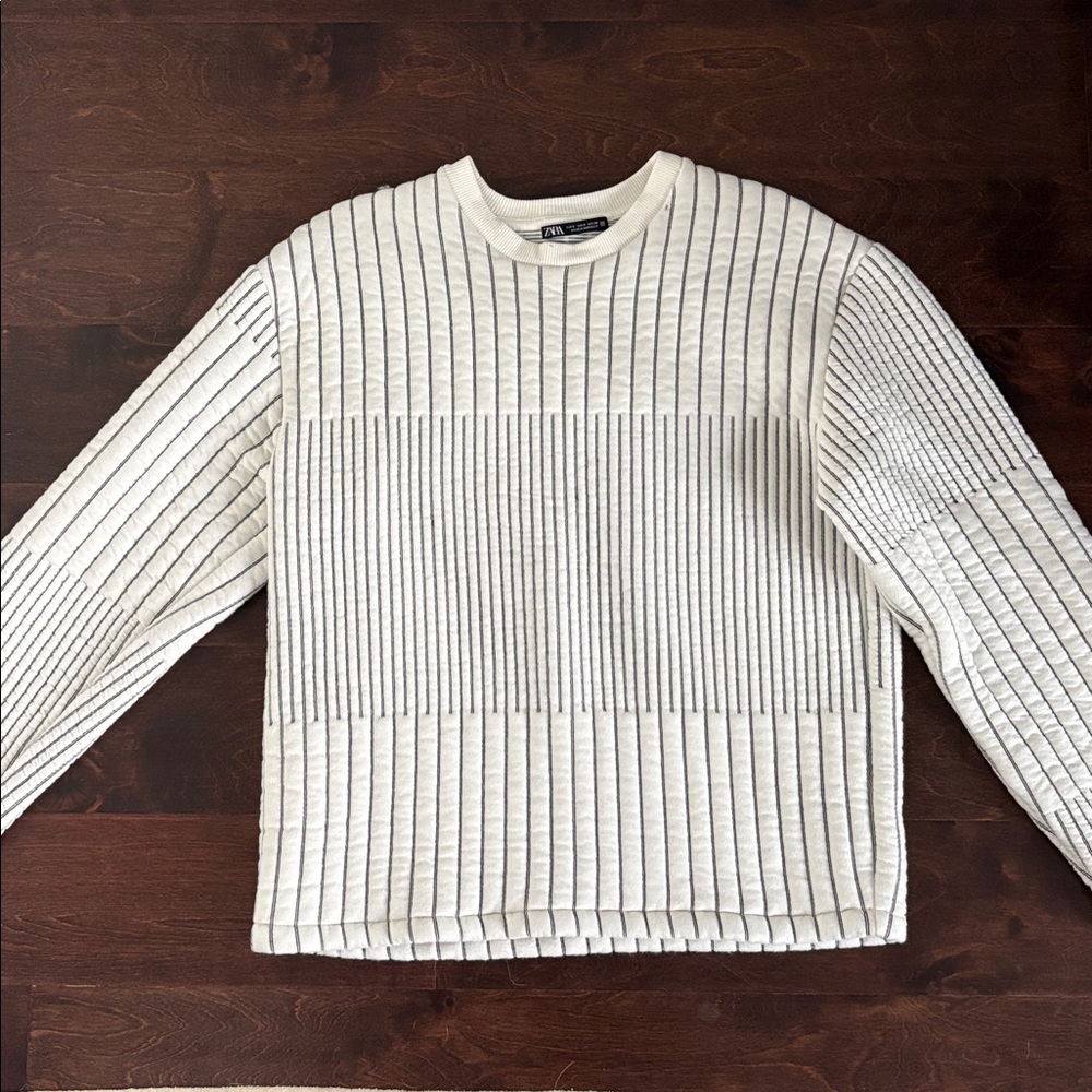 Zara Striped White Sweatshirt size S